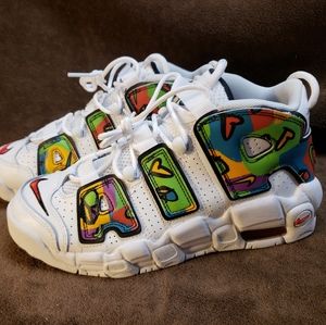 Youth Nike Air more uptempo size 07.0